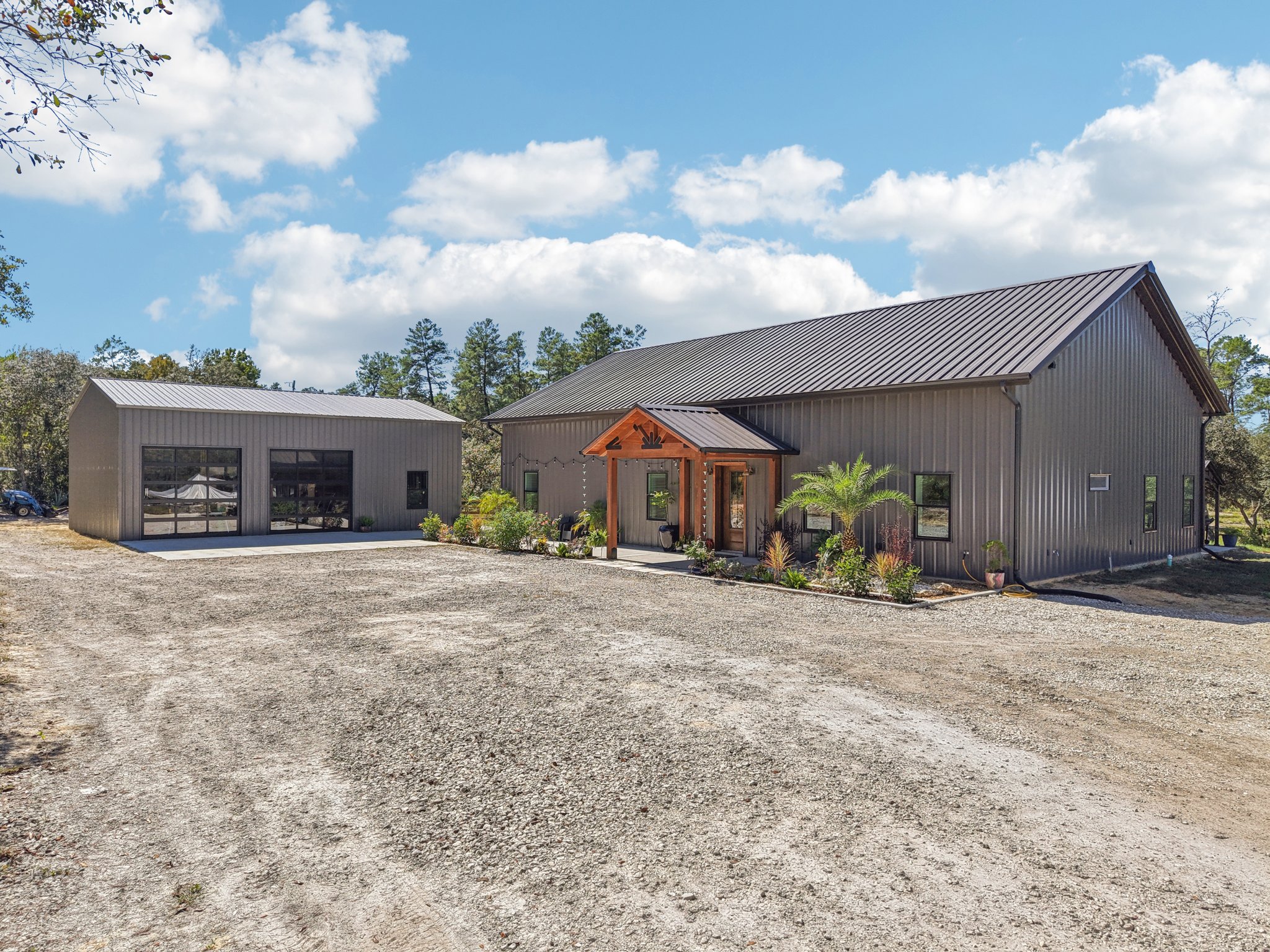 N Fairport Ave-S1710-054.jpg