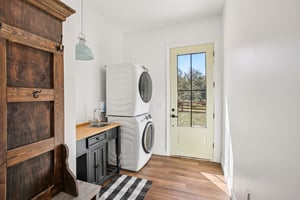 N Fairport Ave-S1710-041.jpg