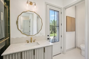 N Fairport Ave-S1710-044.jpg