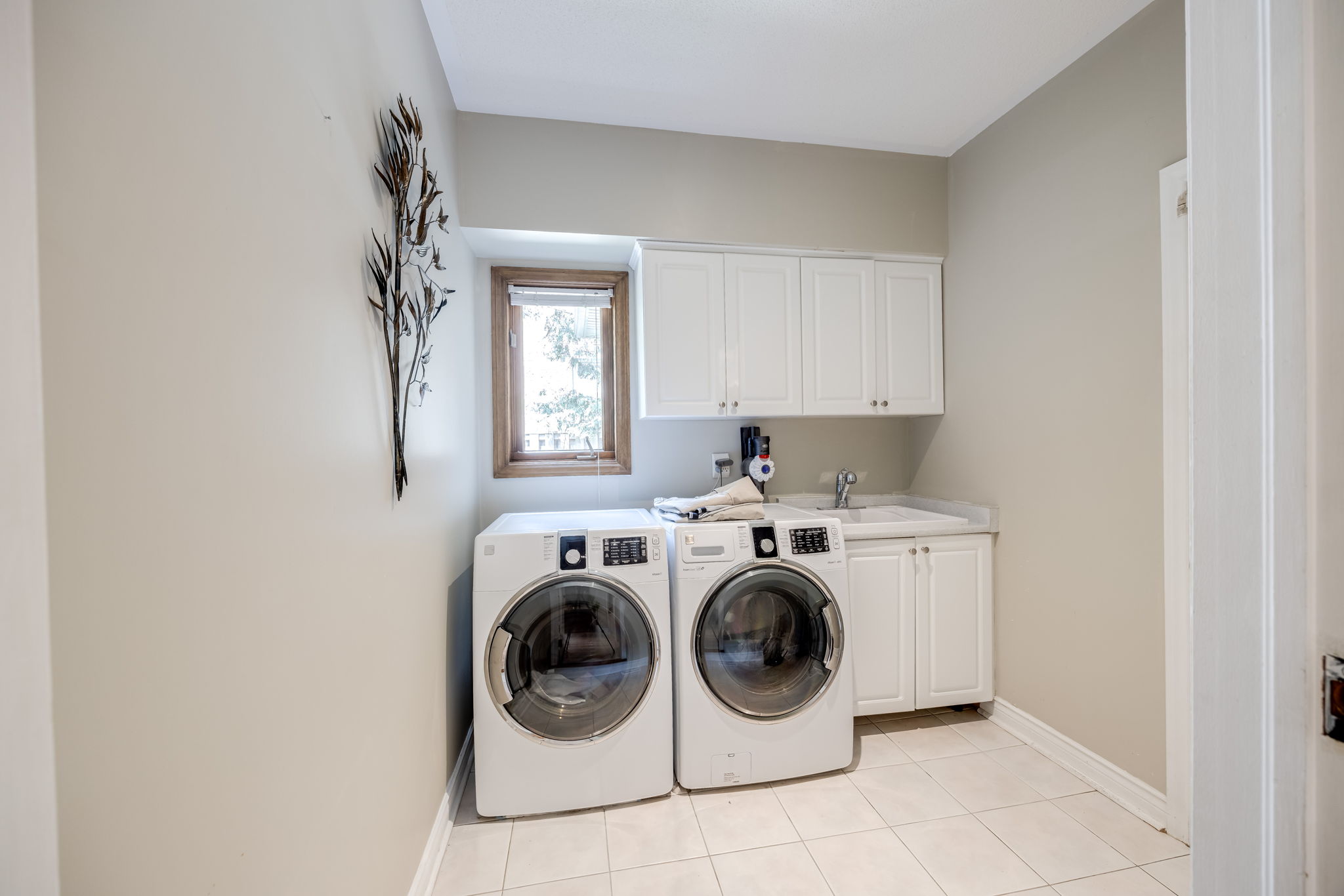 Newmarket property showcase — delivered property photograph 24