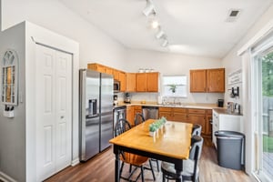 Kingston Cir-015.jpg