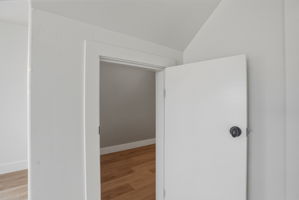  Photo 37