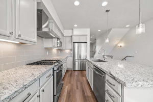7770 Town Square Way, Reno, NV 89523, USA Photo 15