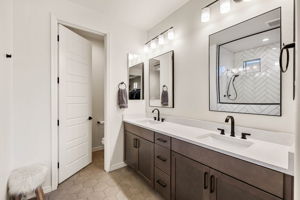 Primary Bathroom (2)