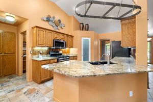 Kitchen (1)