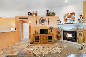 Living Room (3)