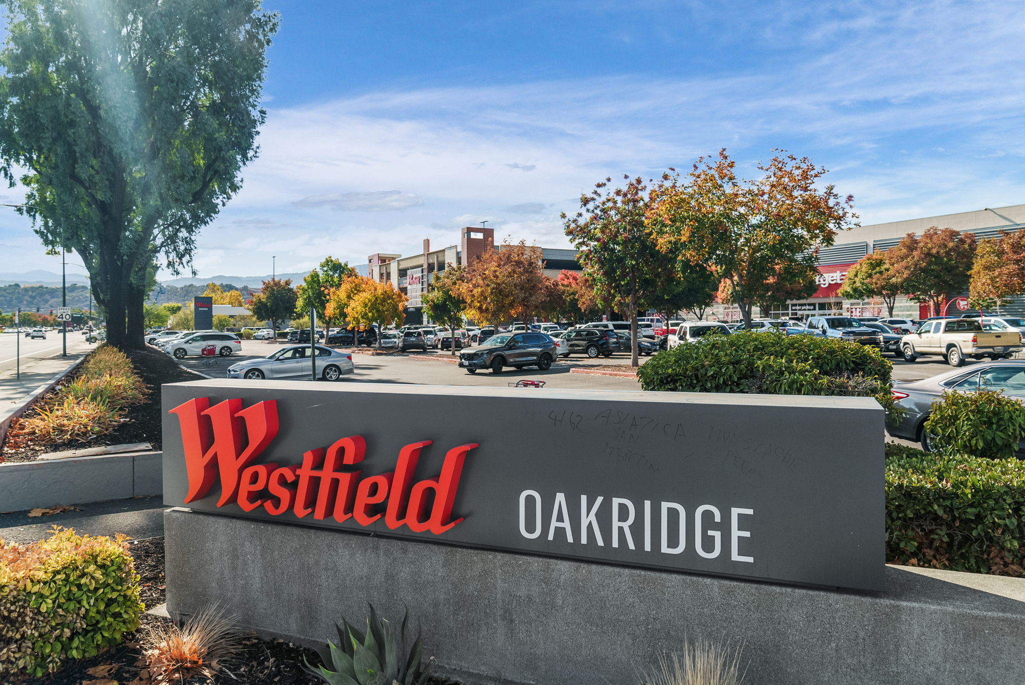 Westfield Oakridge