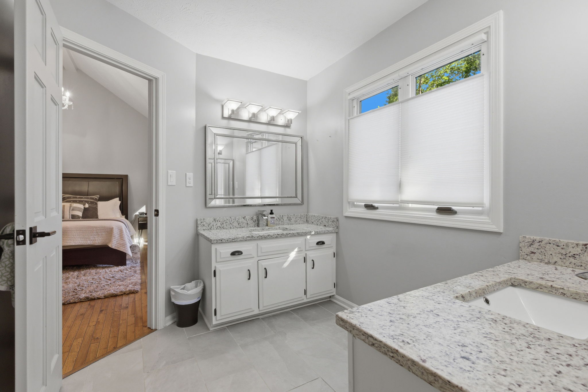  Photo 62