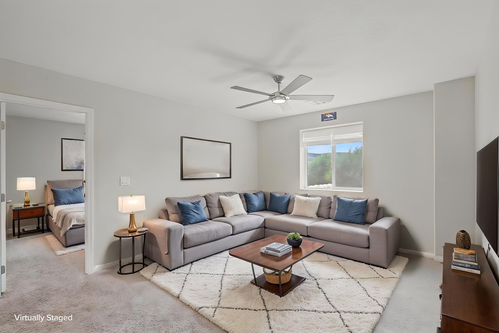 902A6891-furniture-removed virtually staged.jpeg