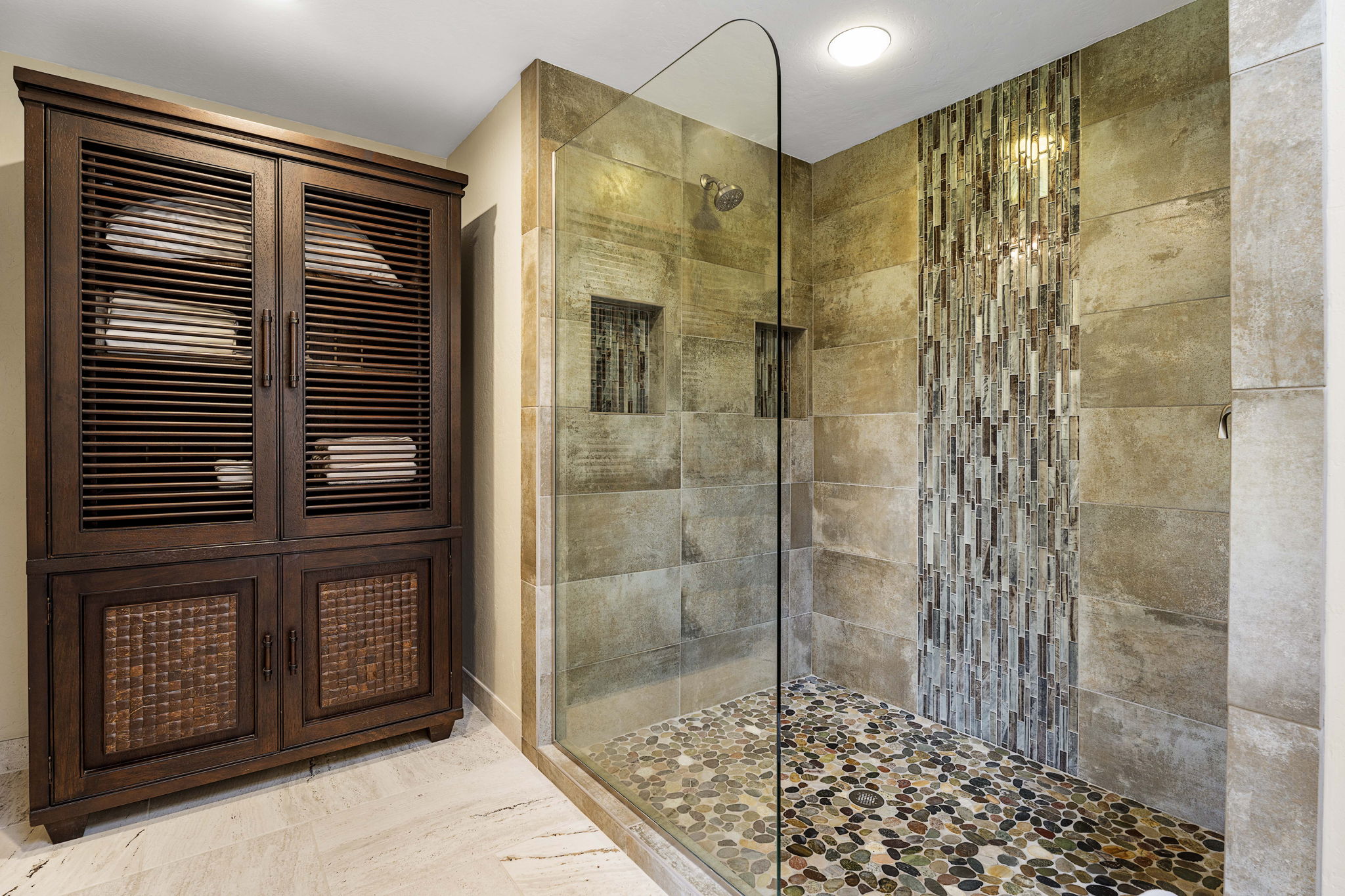 K Bathroom 1b