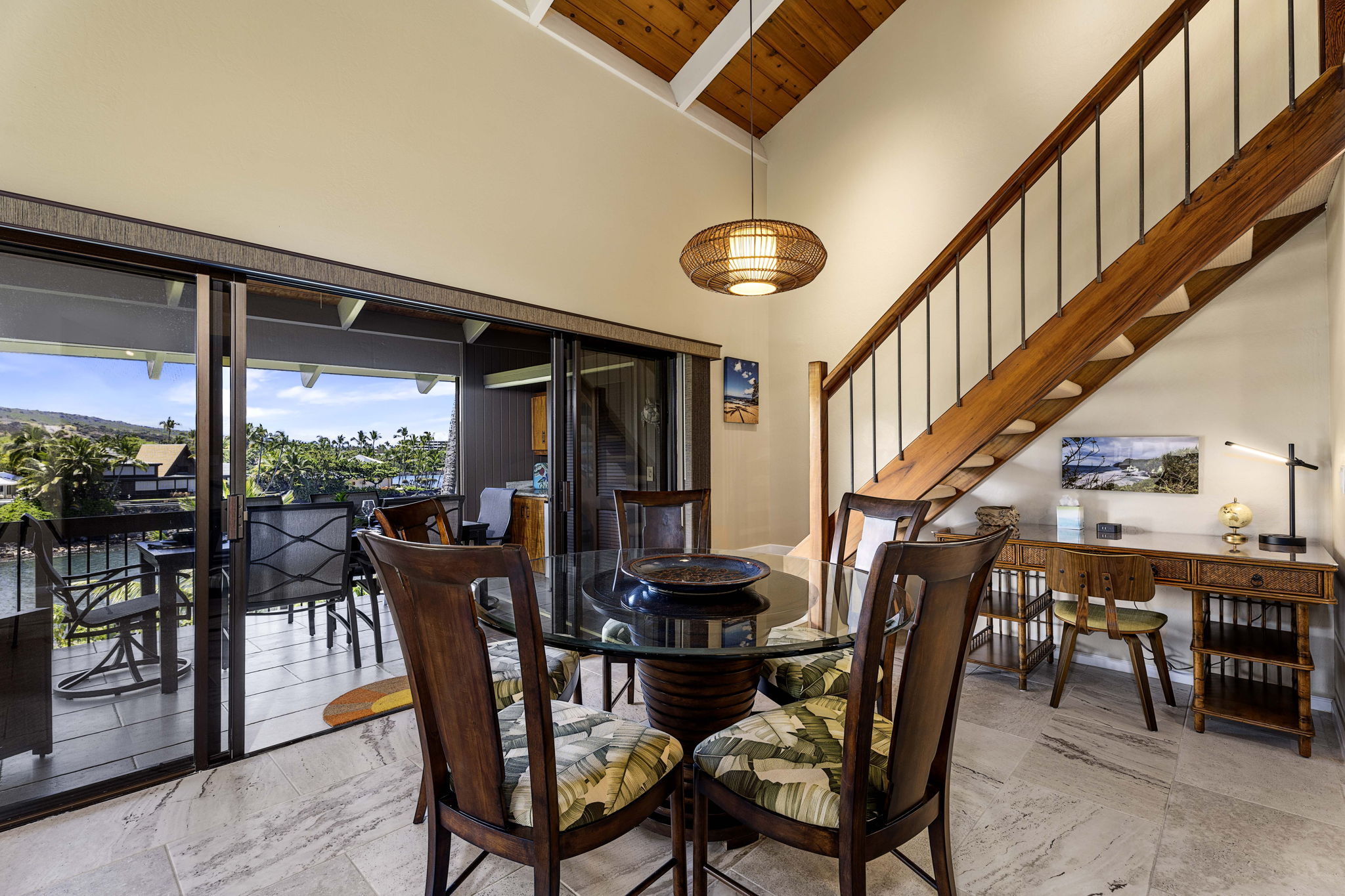 K Dining Area a