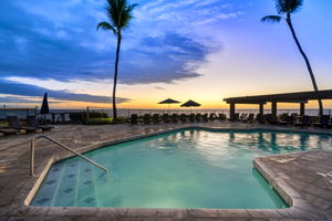 K Twilight Oceanfront Pool c