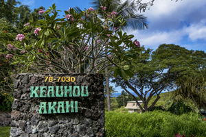 Keauhou Akahi Sign