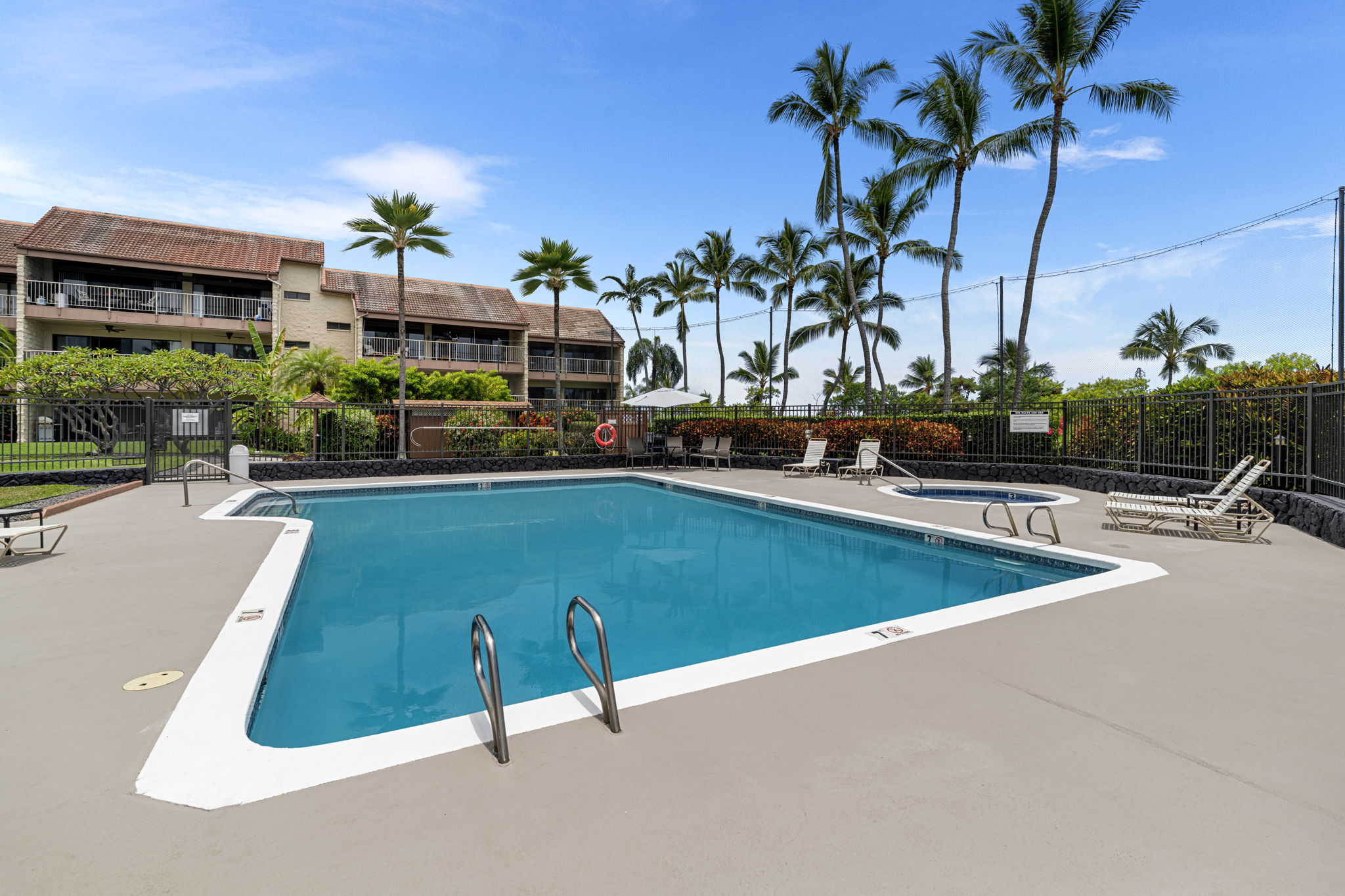 KP Pool 2