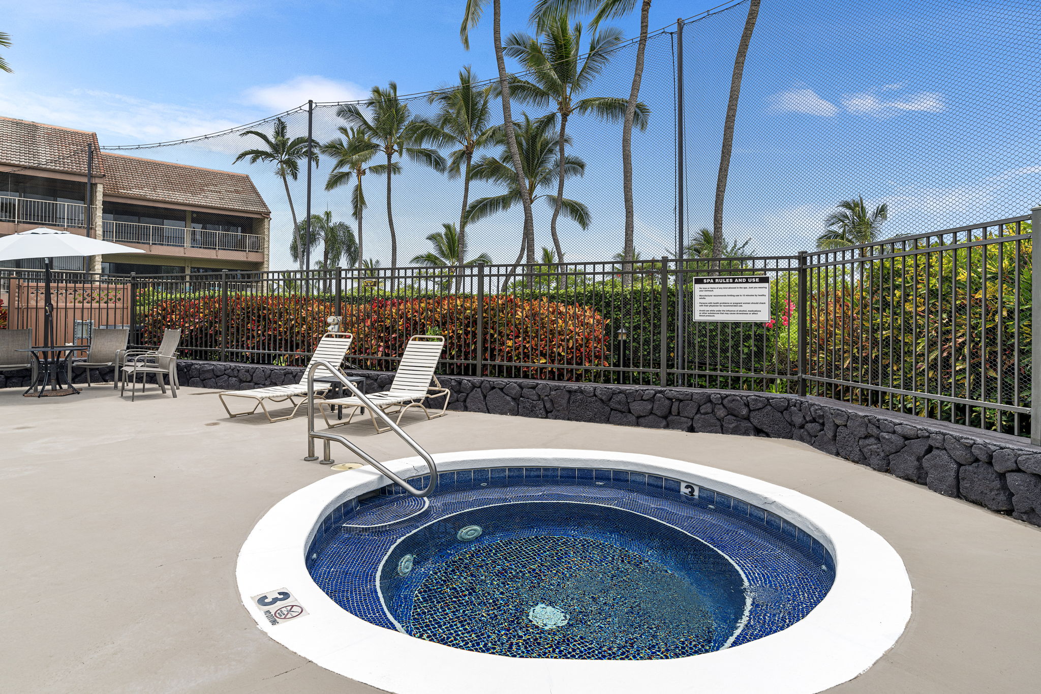 KP Pool 4