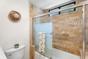 K Bathroom 1b