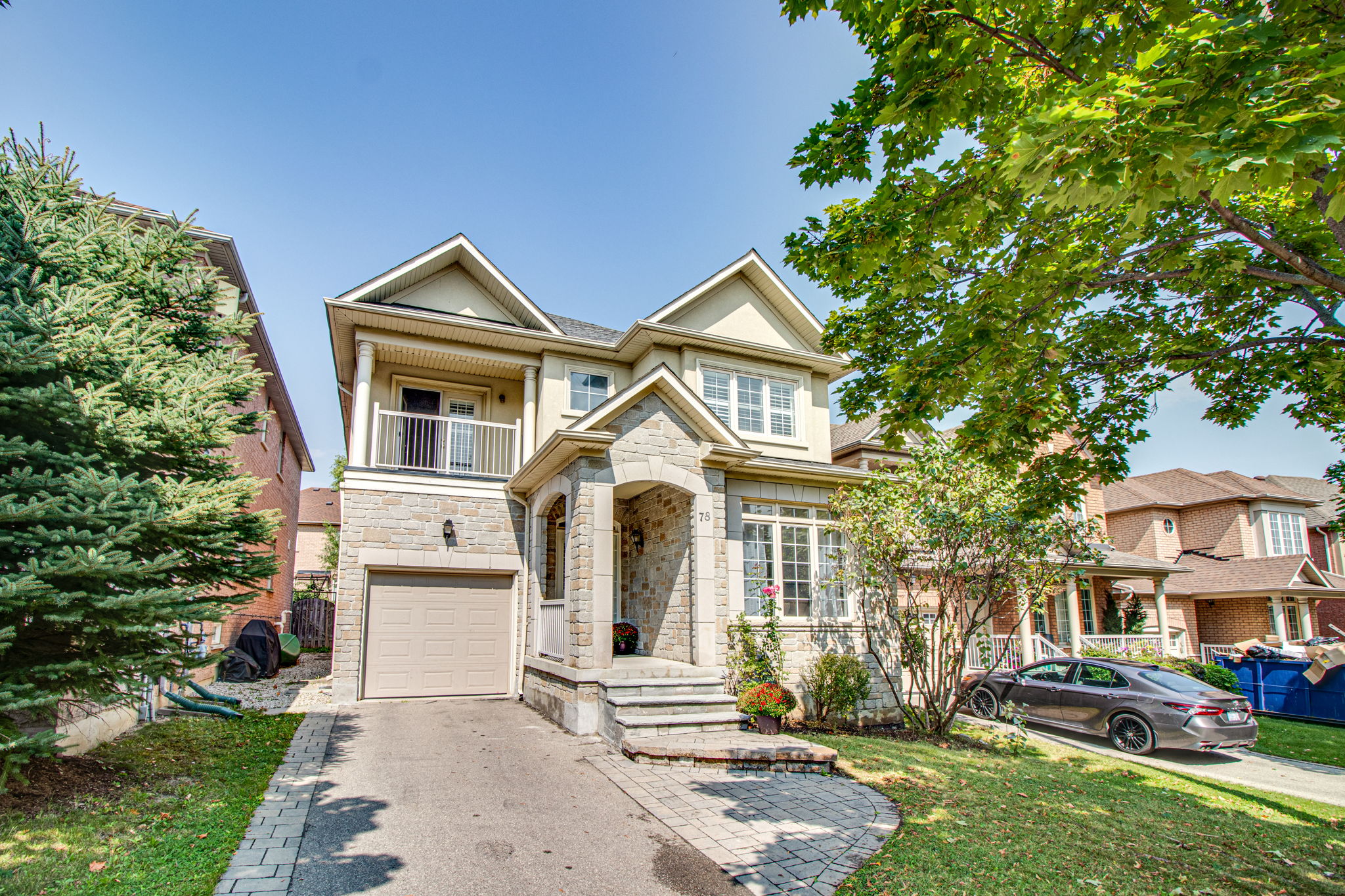 78 Chardonnay Dr Vaughan, ON L4J 8S4