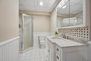 Lower level full bath