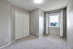  Photo 34
