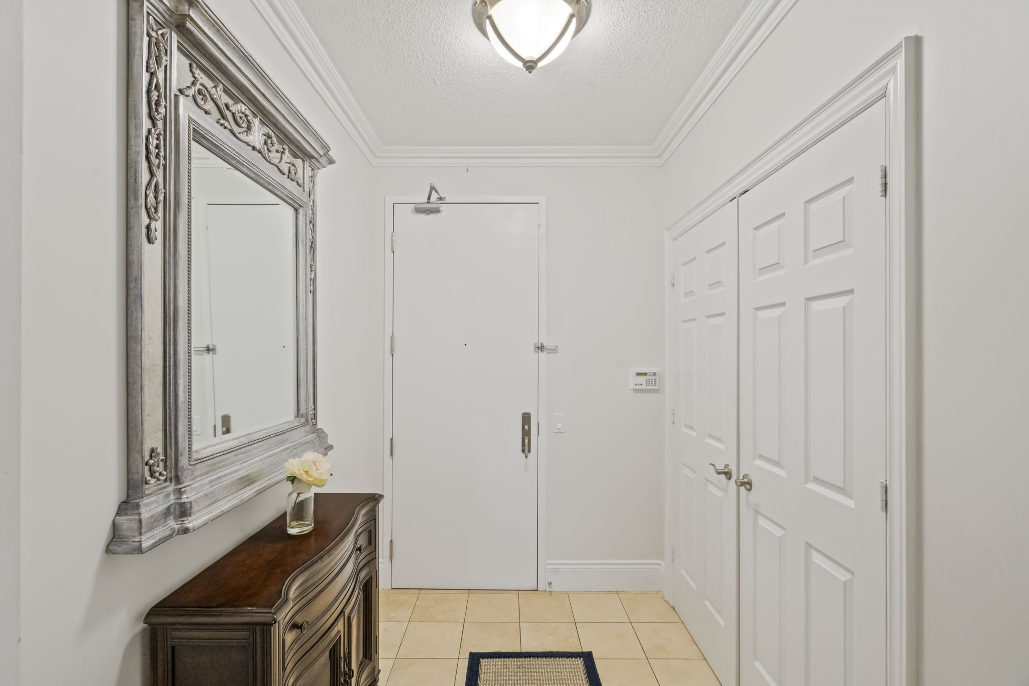 78 Harrison Garden Blvd Unit 2407 Toronto, ON M2N 7E3