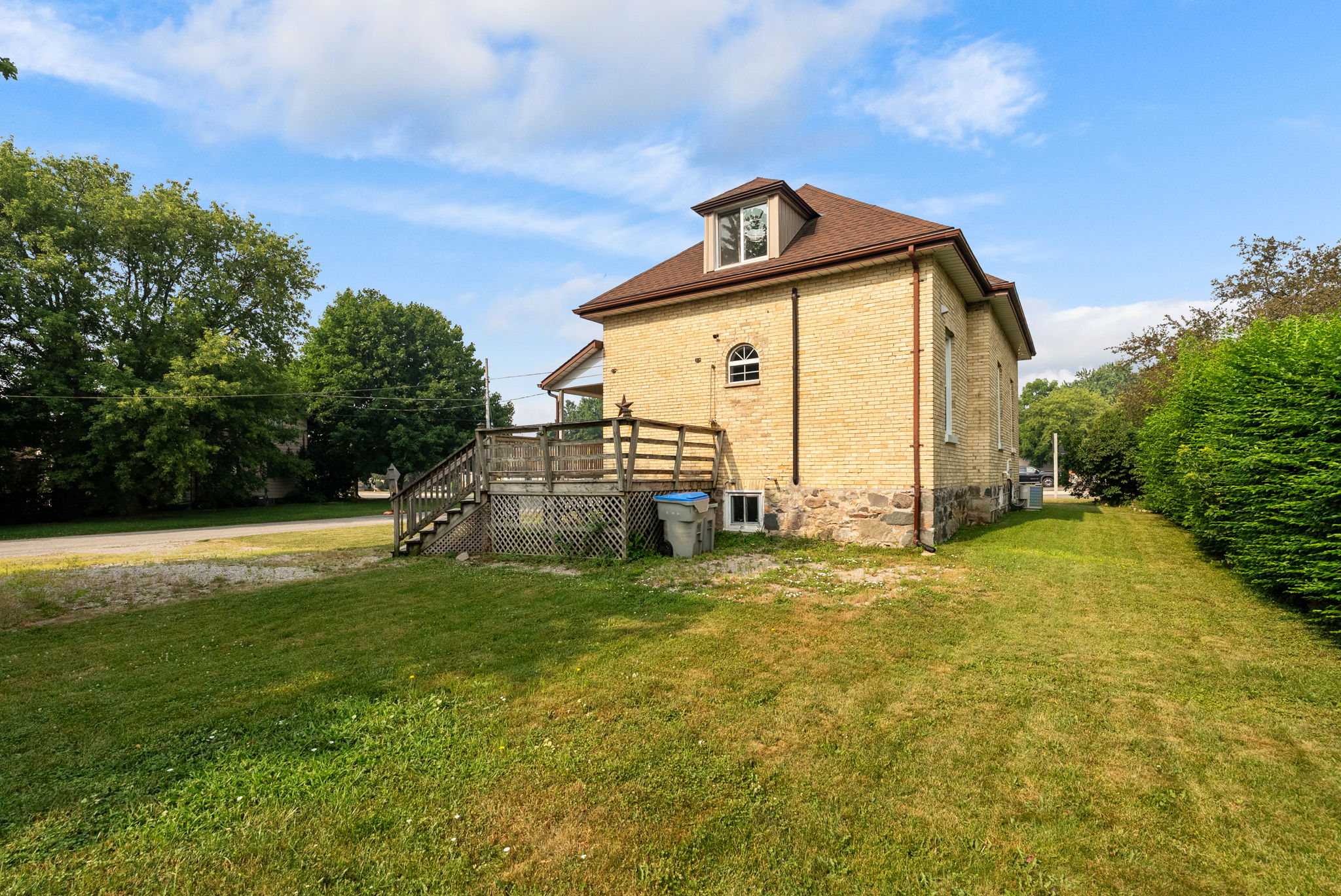  Photo 48