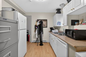  Photo 47