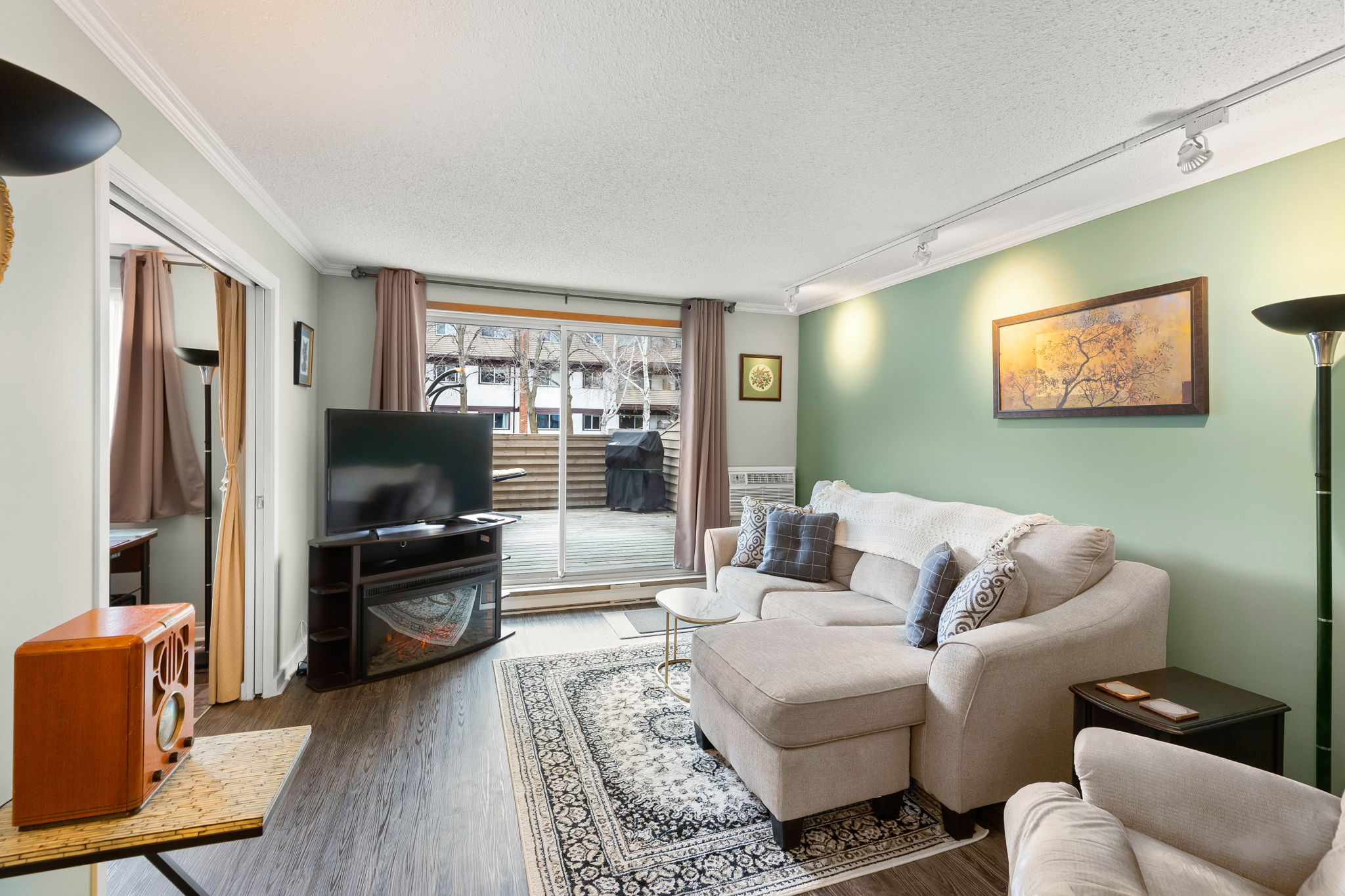 78 Quail Ridge Rd 1216, Winnipeg, MB R2Y 2E9 insight video marketing