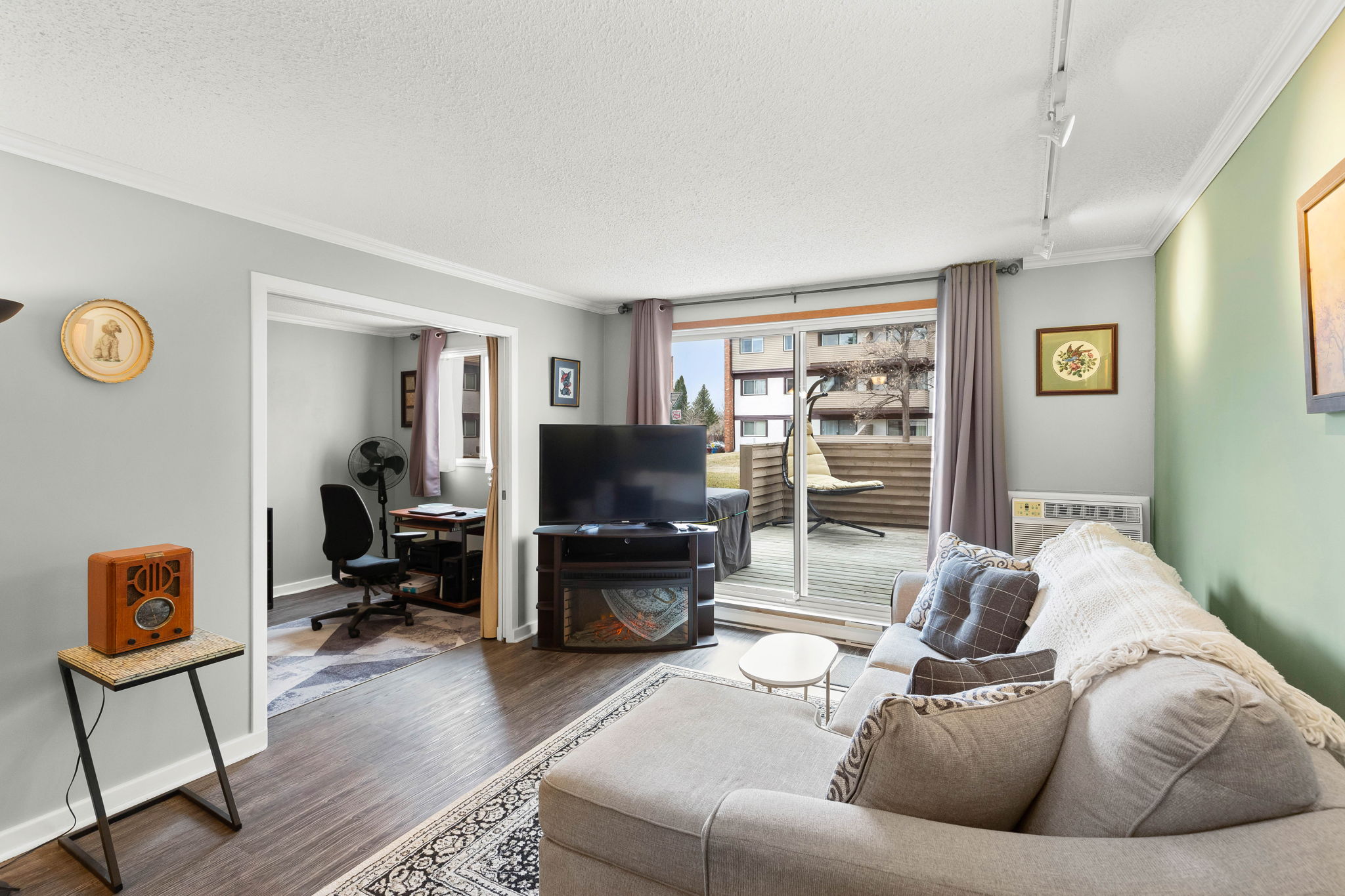 78 Quail Ridge Rd 1216, Winnipeg, MB R2Y 2E9 insight video marketing