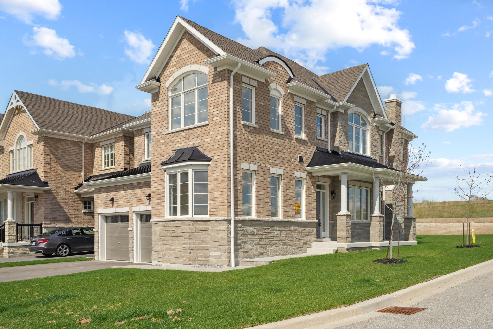 78 Walter Tunny Cresent East Gwillimbury, ON L9N 0R4
