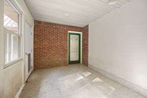  Photo 37