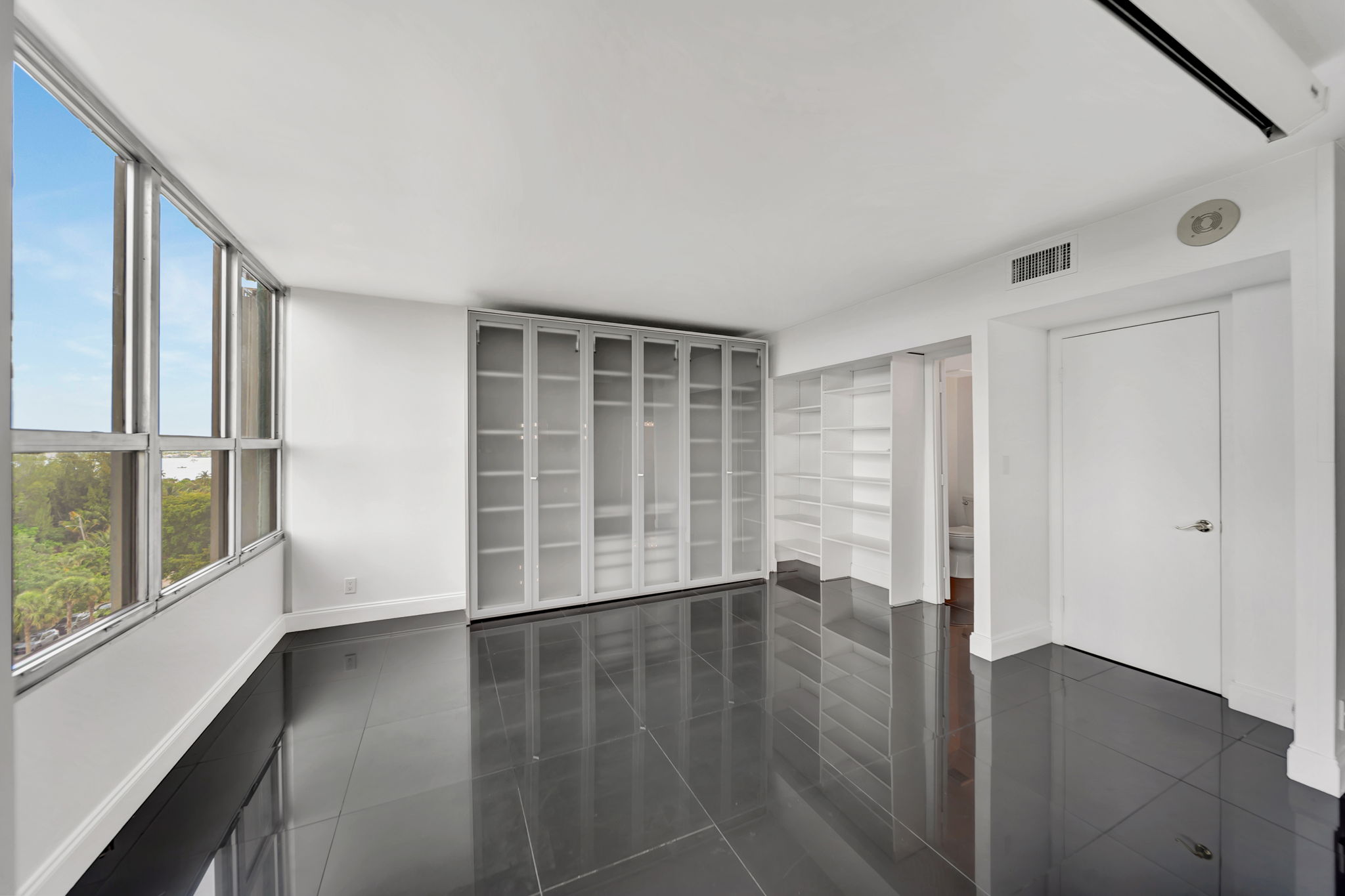 2015 NE 17th Ct, Fort Lauderdale, FL 33305, US Photo 10