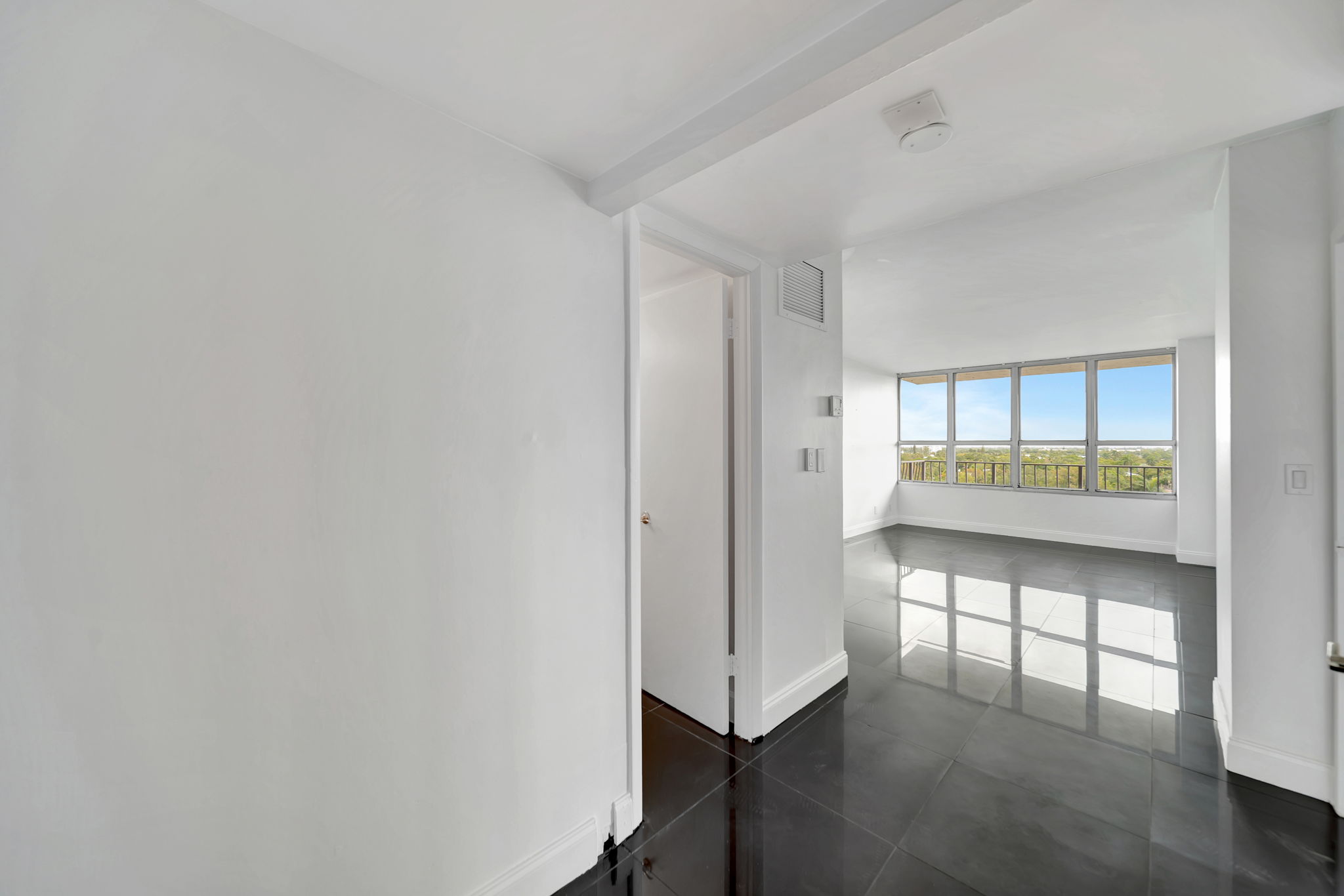 2015 NE 17th Ct, Fort Lauderdale, FL 33305, US Photo 34