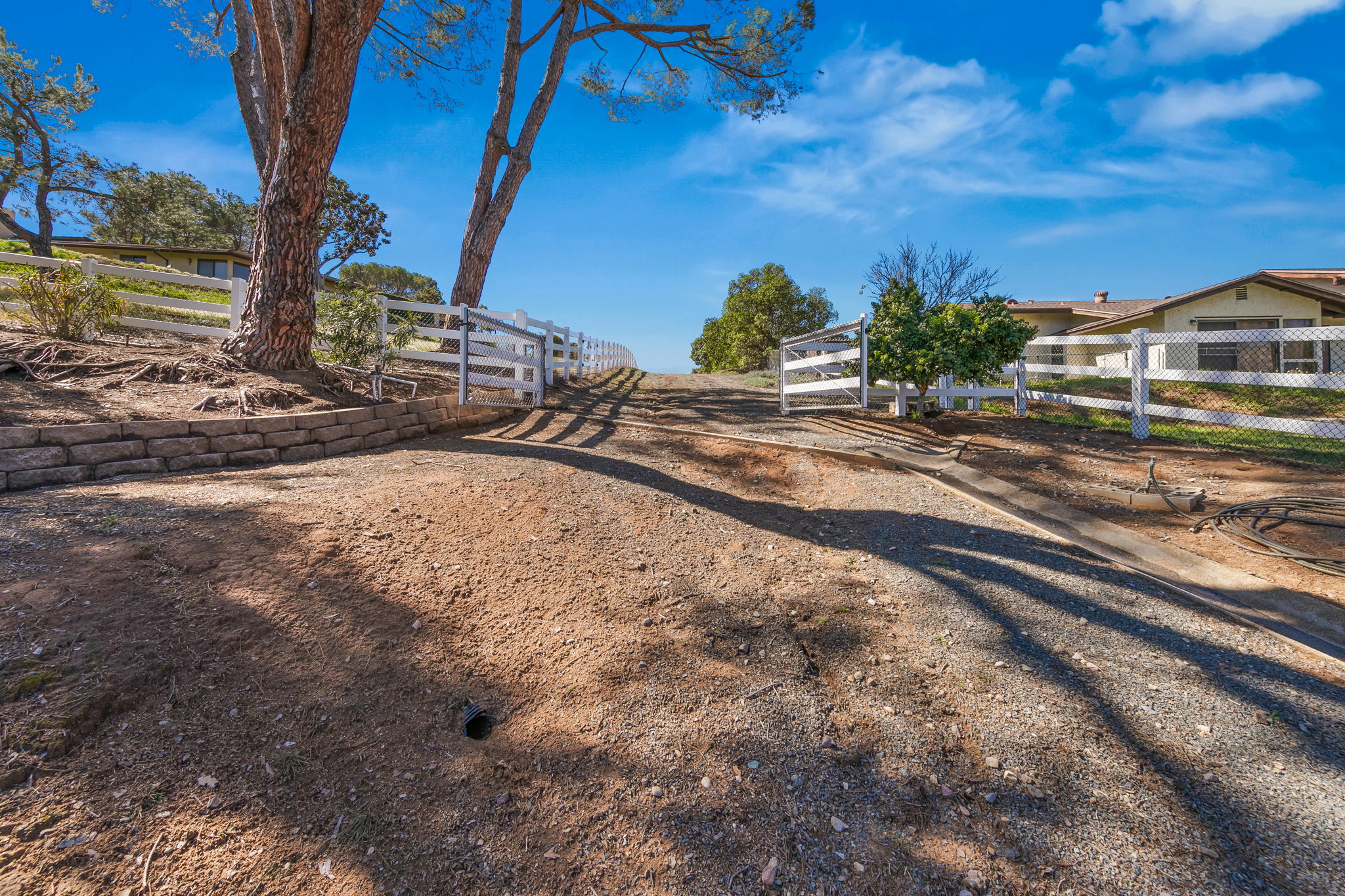 780 Singing Vista Dr-88