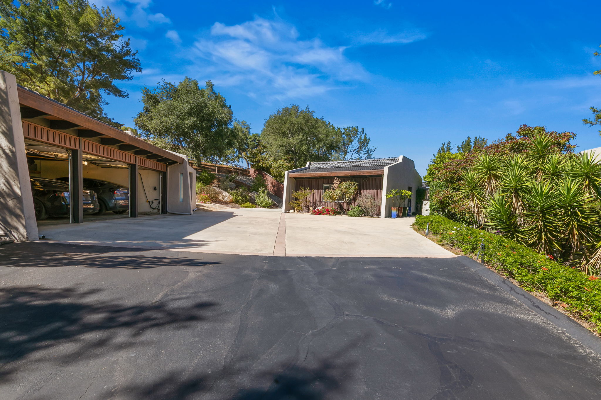 780 Singing Vista Dr-81