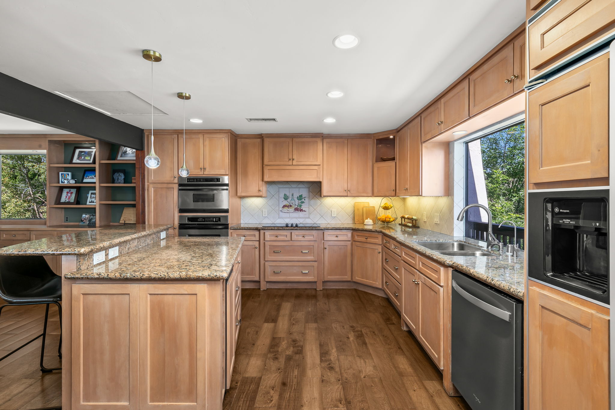 780 Singing Vista Dr-52