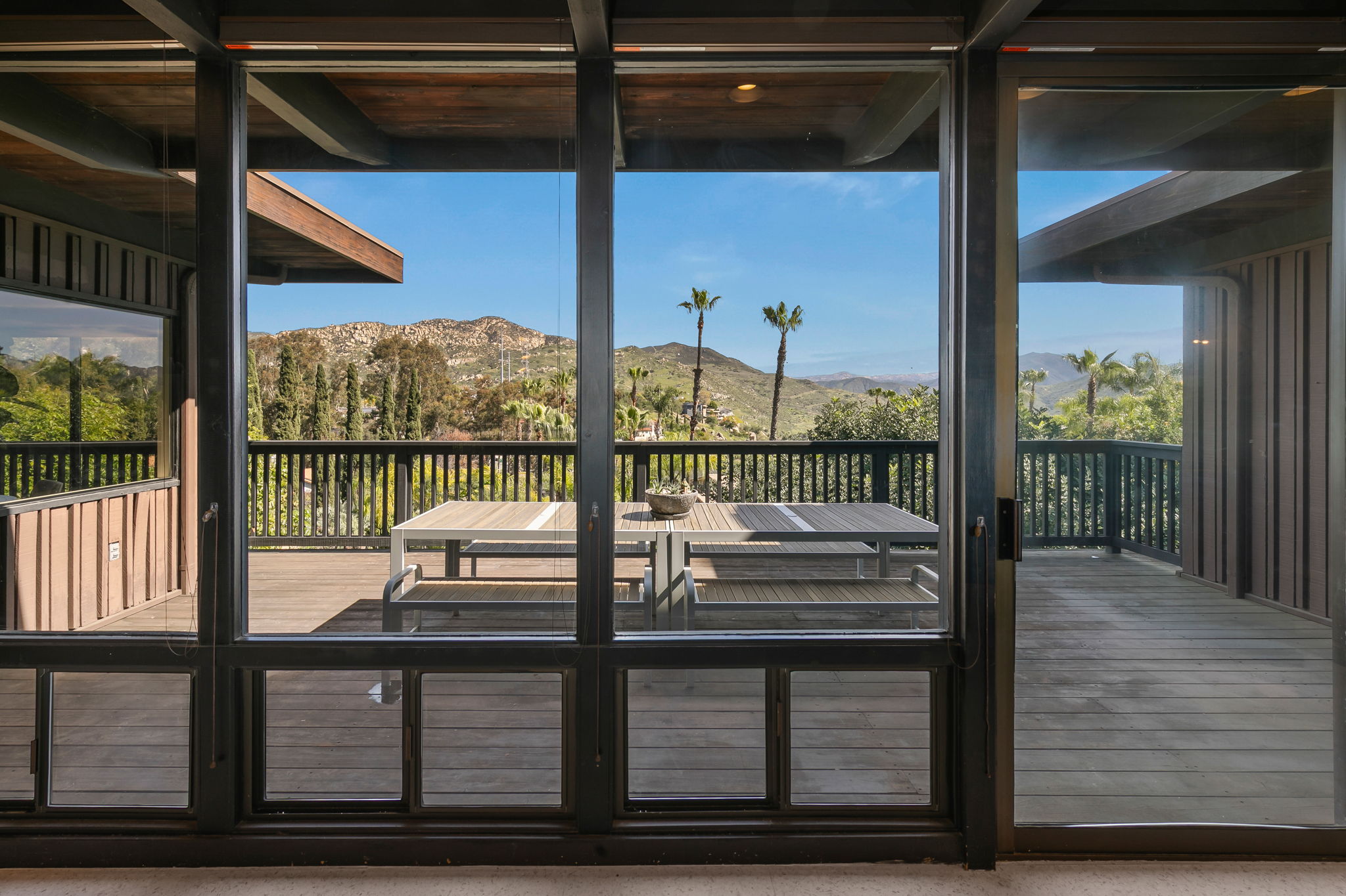 780 Singing Vista Dr-47