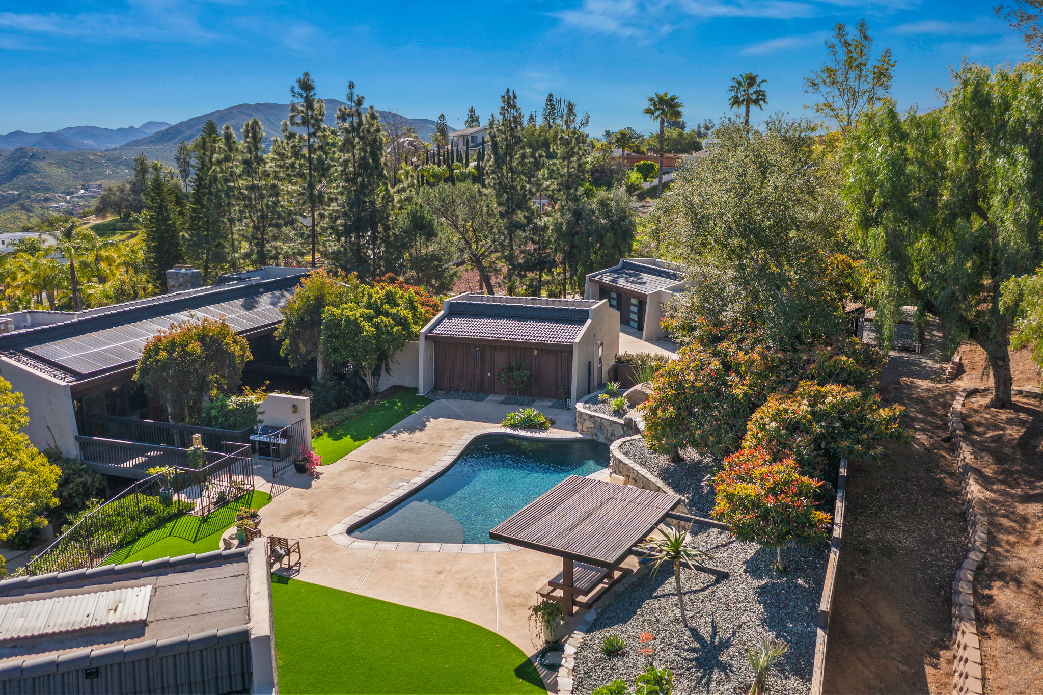 780 Singing Vista Dr-402