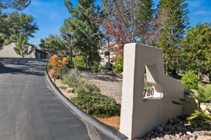 780 Singing Vista Dr-105