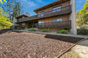 780 Singing Vista Dr-99