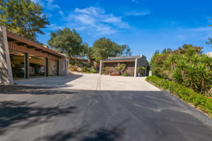 780 Singing Vista Dr-81