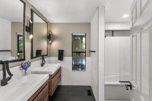 780 Singing Vista Dr-22