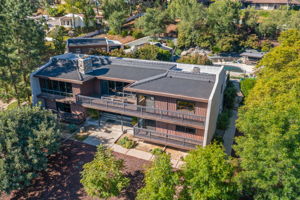 780 Singing Vista Dr-300