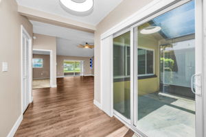 Foyer1b