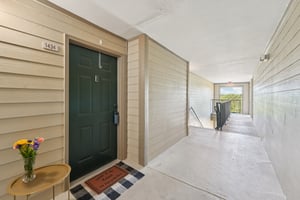 Point Meadows Dr 1434-S2409-005.jpg