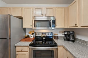 Point Meadows Dr 1434-S2409-017.jpg