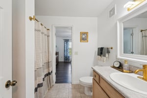 Point Meadows Dr 1434-S2409-018.jpg