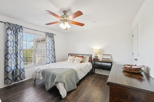 Point Meadows Dr 1434-S2409-020.jpg