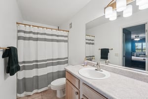 Point Meadows Dr 1434-S2409-025.jpg