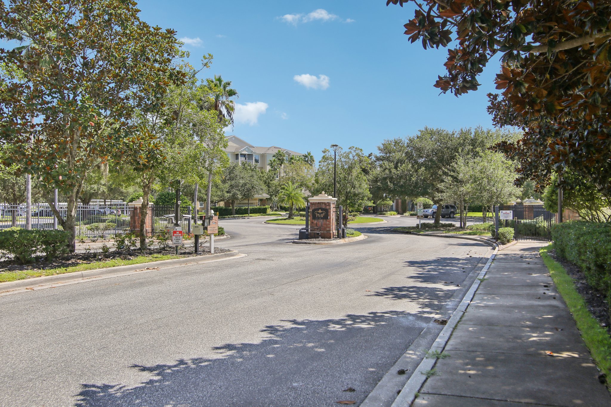 Point Meadows Dr 1310-042.jpg