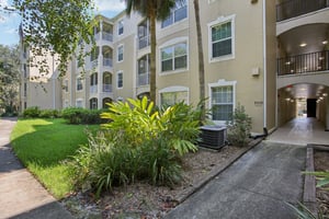 Point Meadows Dr 1310-004.jpg